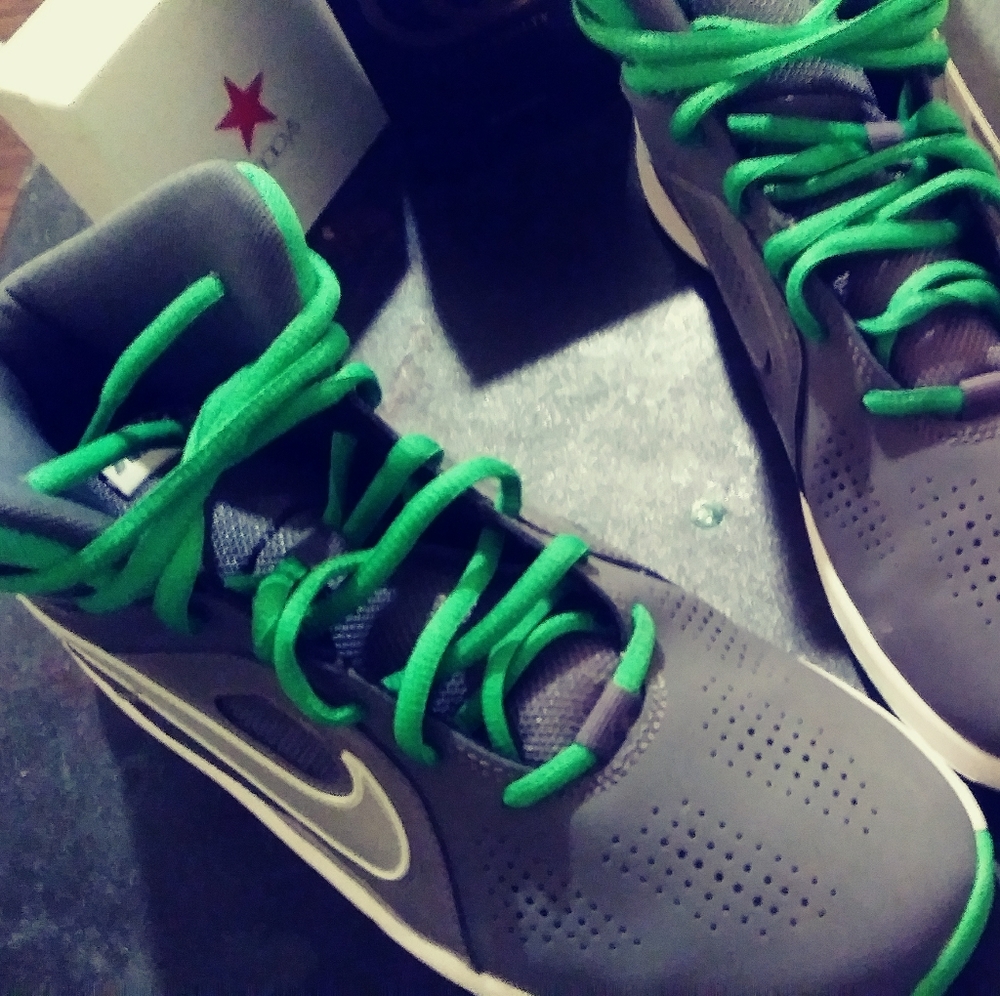 Nike - Picture 7 of 7